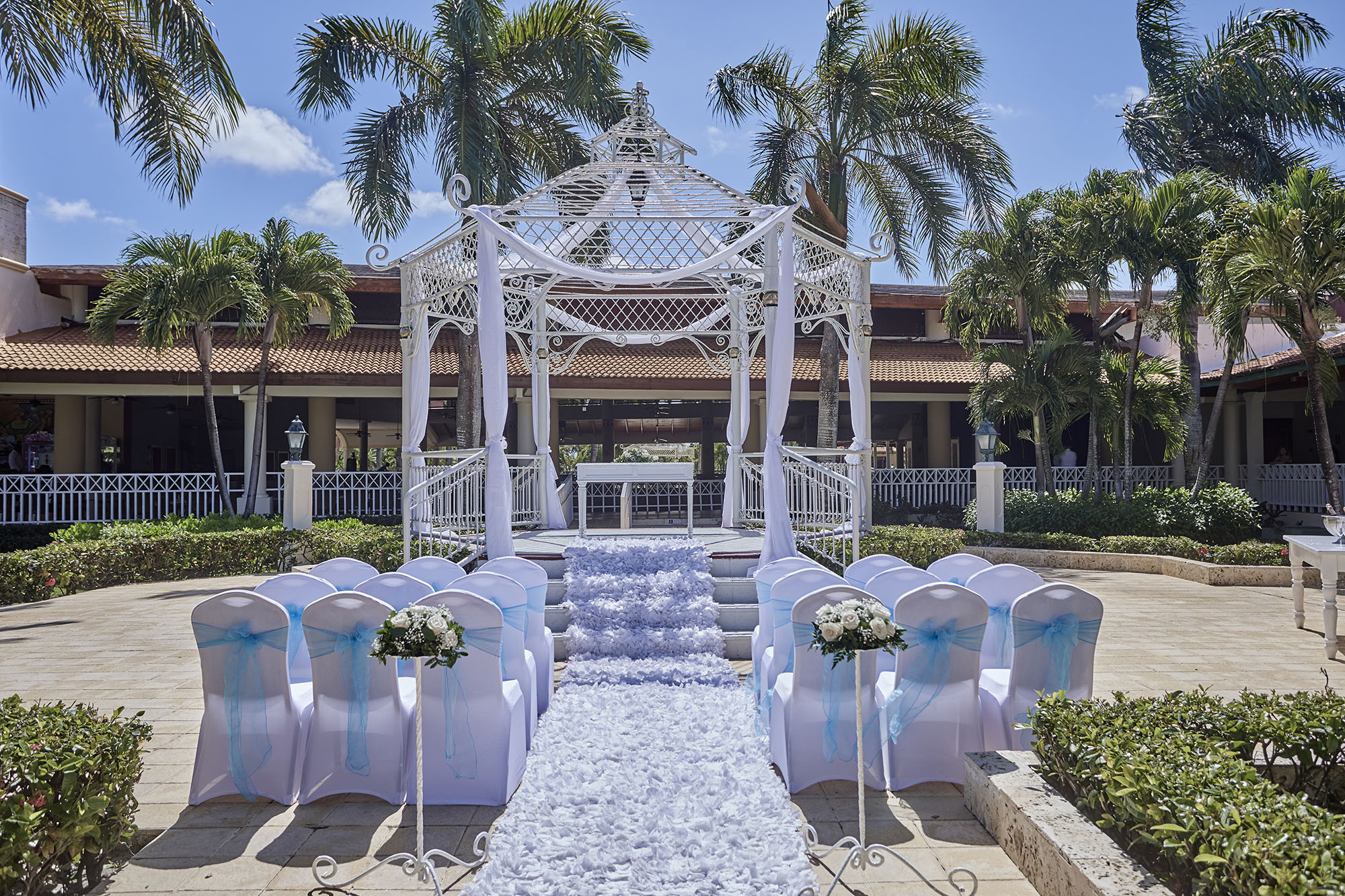 Book your wedding day in Bahia Principe Luxury Esmeralda